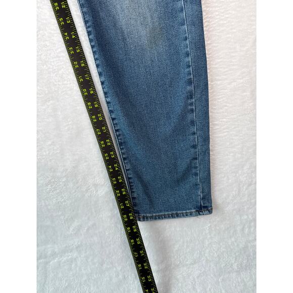 Lucky Brand Jeans 411 Athletic Taper Men 36x32 Medium Wash Blue Denim - Picture 6 of 10